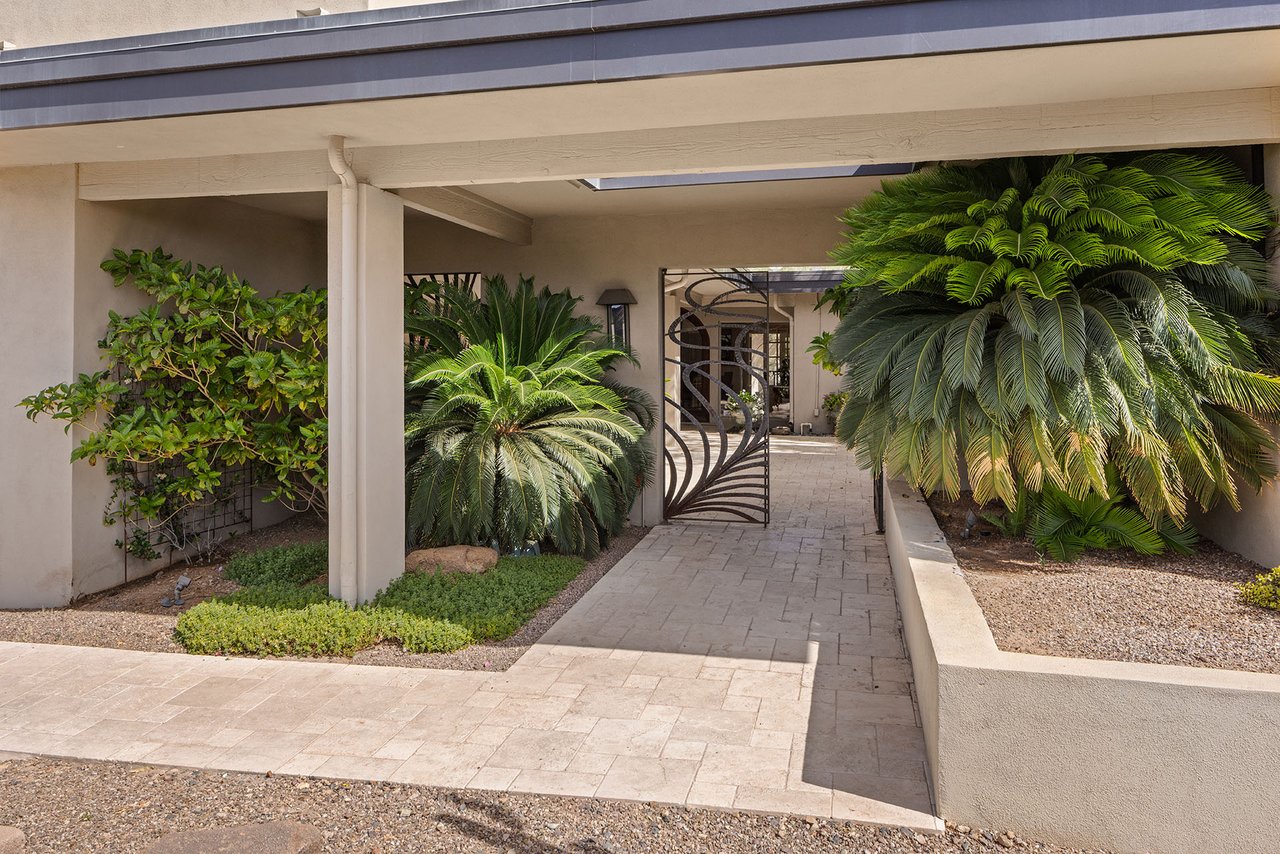 5434 E Lincoln Drive 72