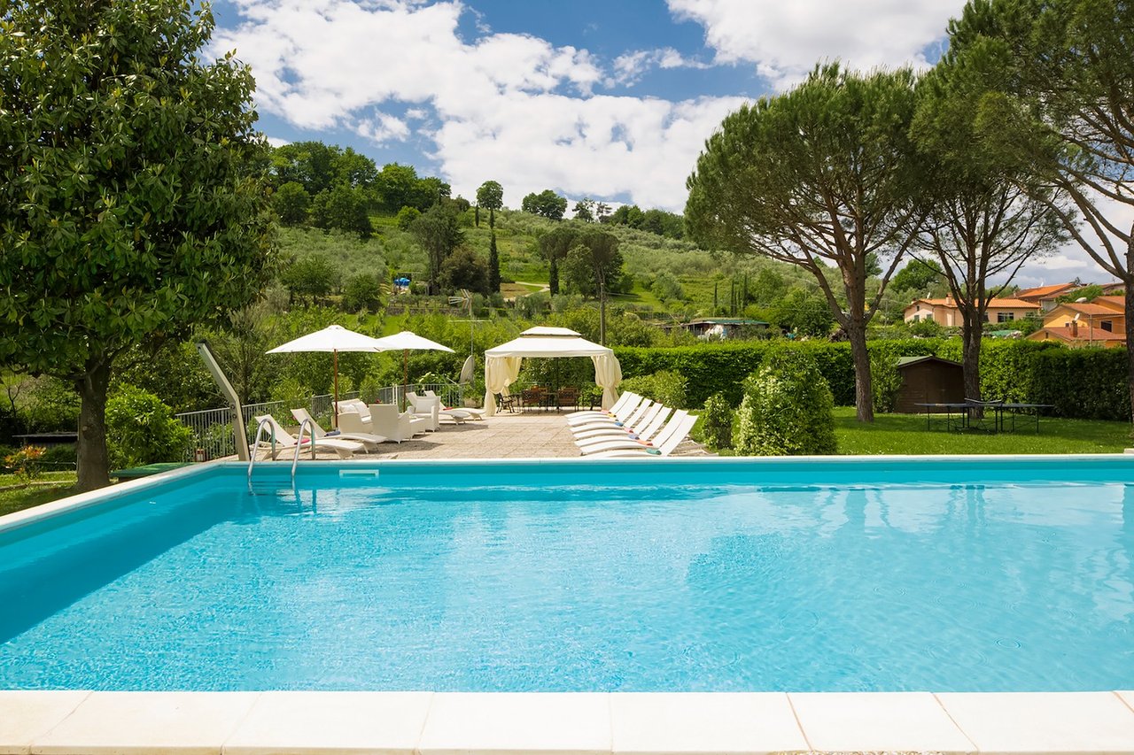 Marvelous Countryside Villa Outside of Lucca