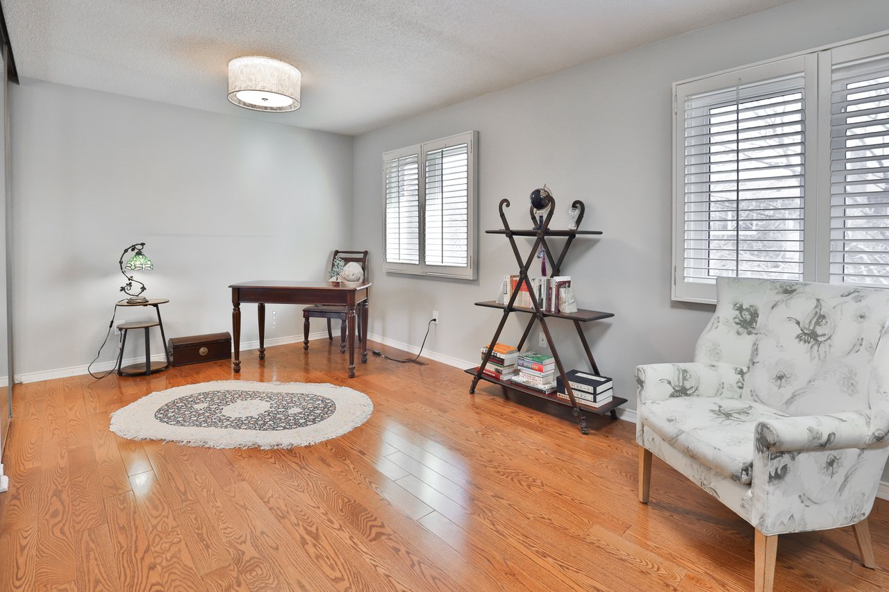 45 Tradwind Drive, Oakville