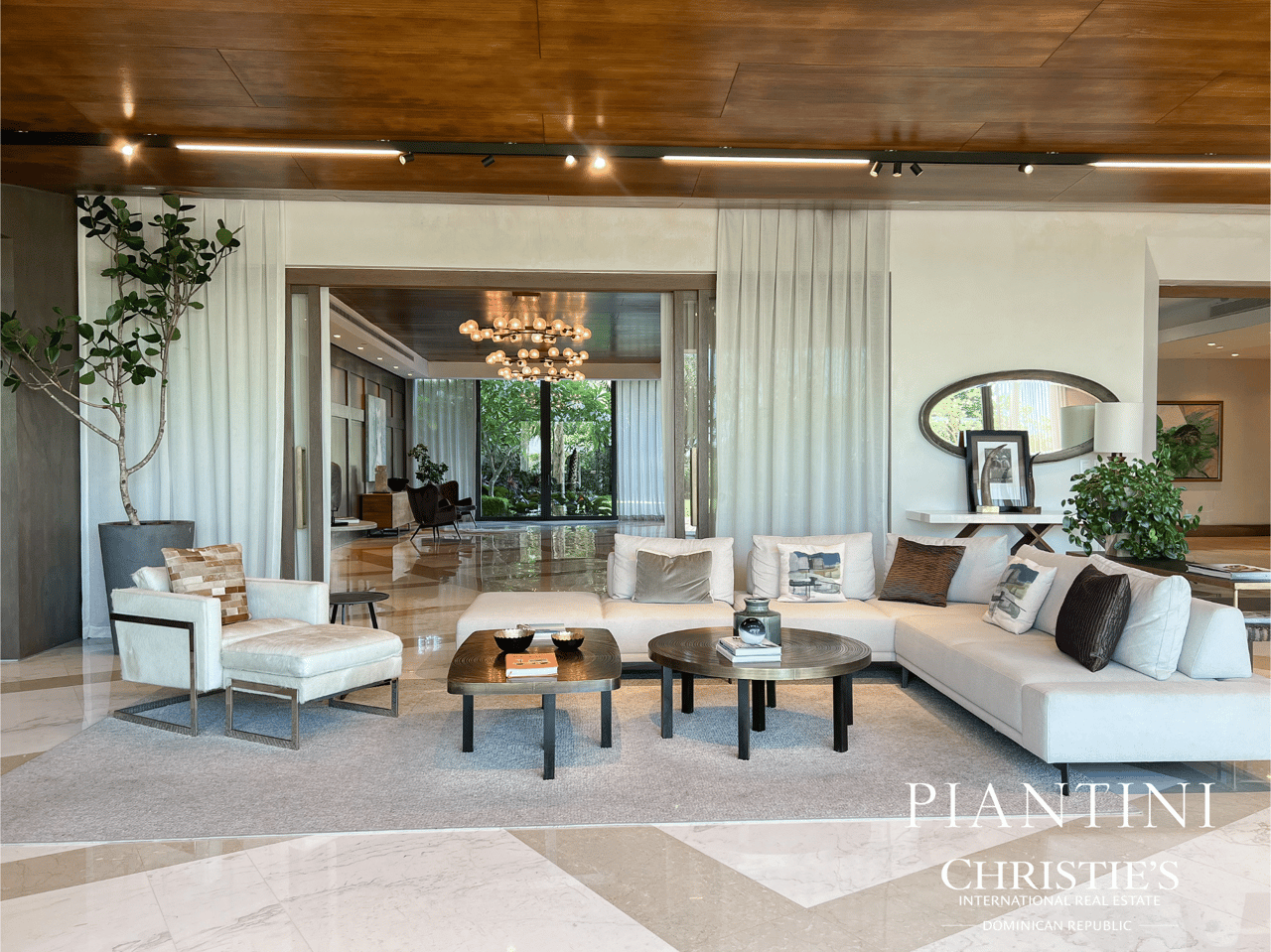 Luxury Ocean View Condo