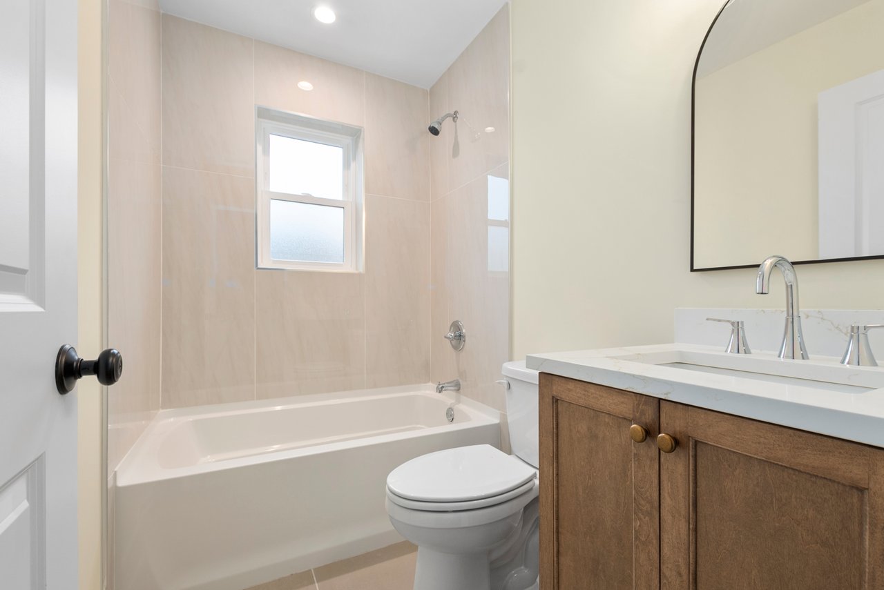 10308 South Spaulding