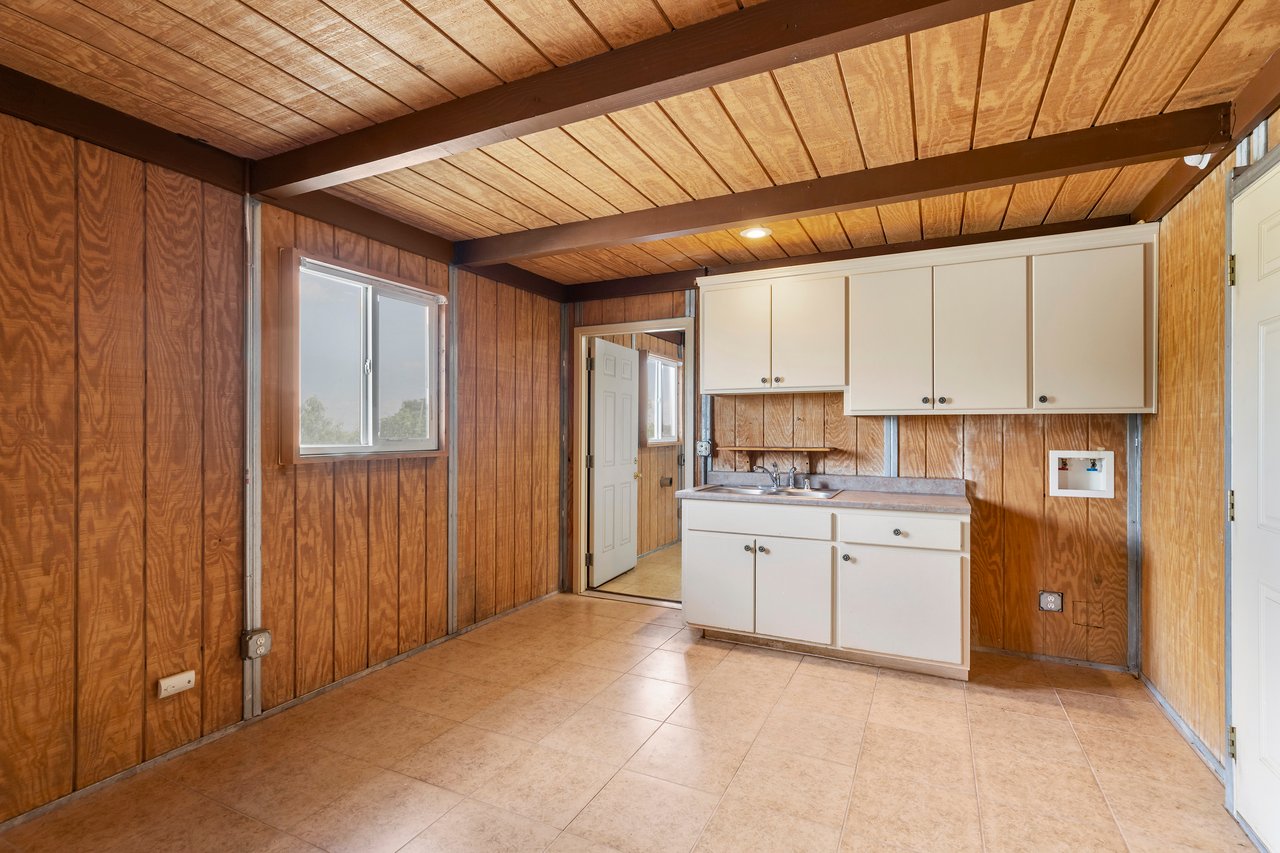 21100 Paseo Montana
