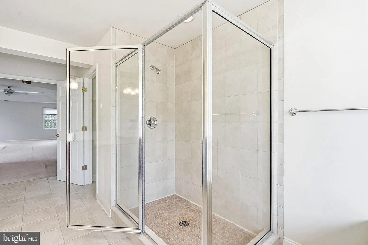 950 Bortons Landing Rd