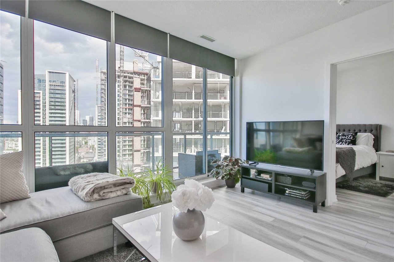 51 East Liberty St #2406