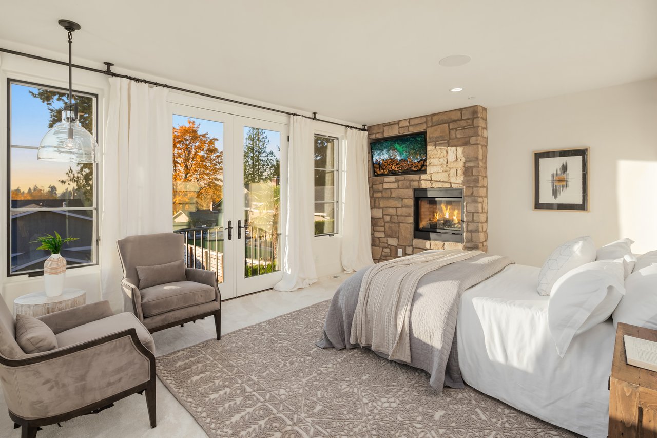 9228 112th Avenue NE