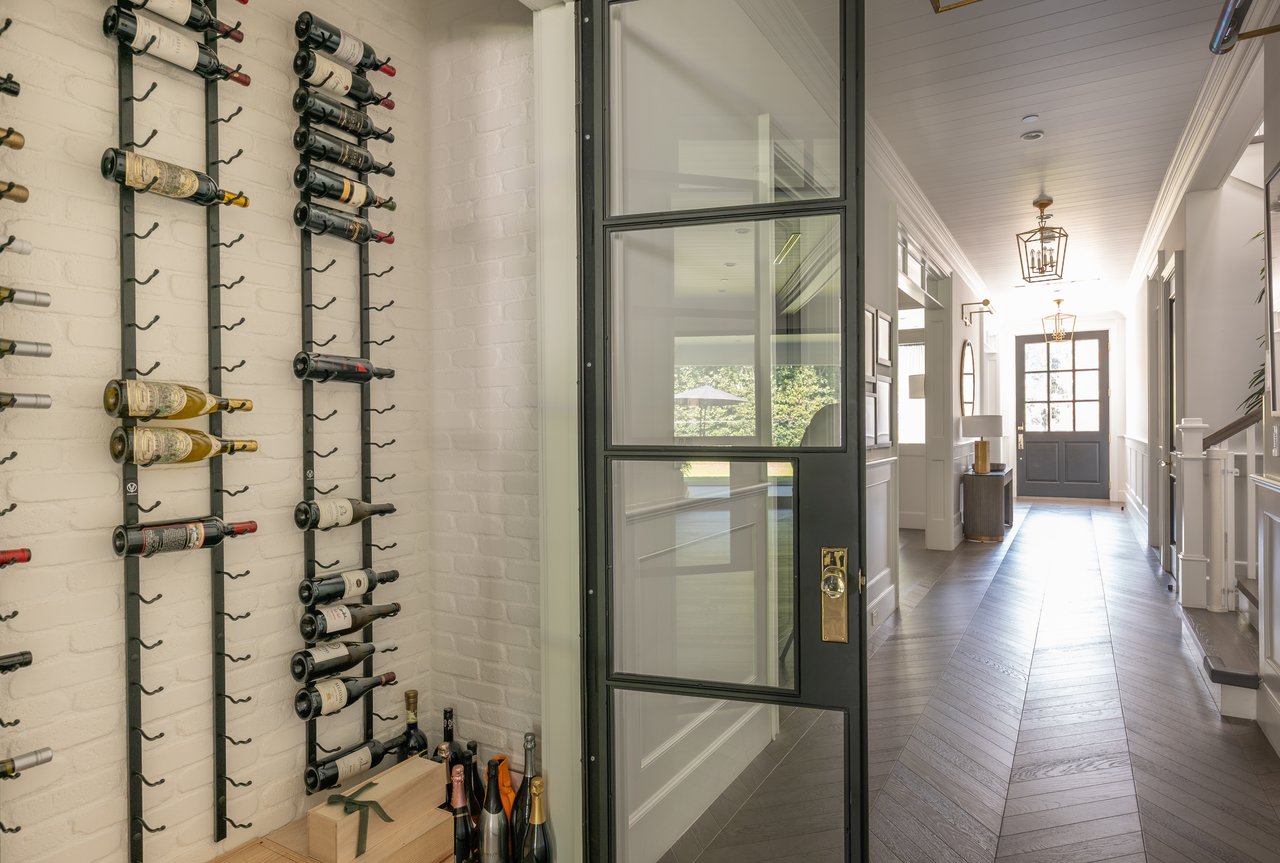 10439 Valley Spring Ln, Toluca Lake