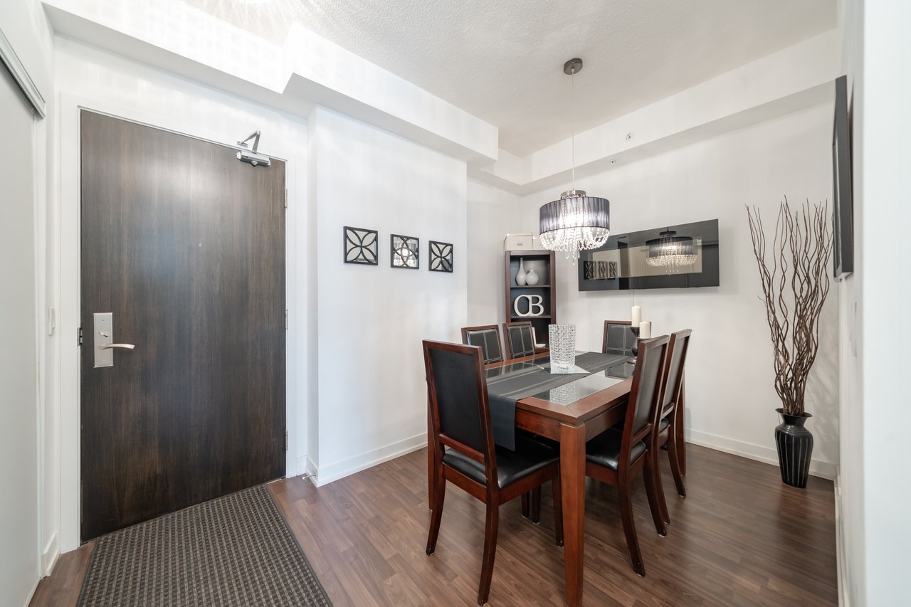 840 Queens Plate Dr 704