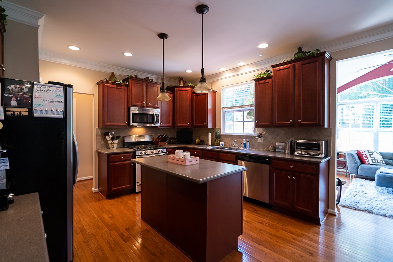 4800 Curly Horse Drive