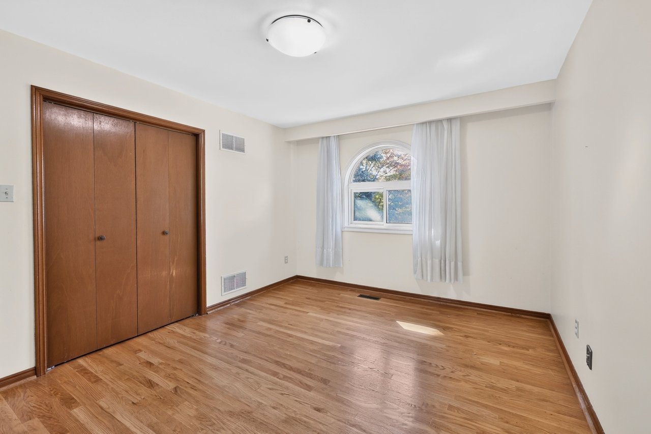 2389 Frayne Crt