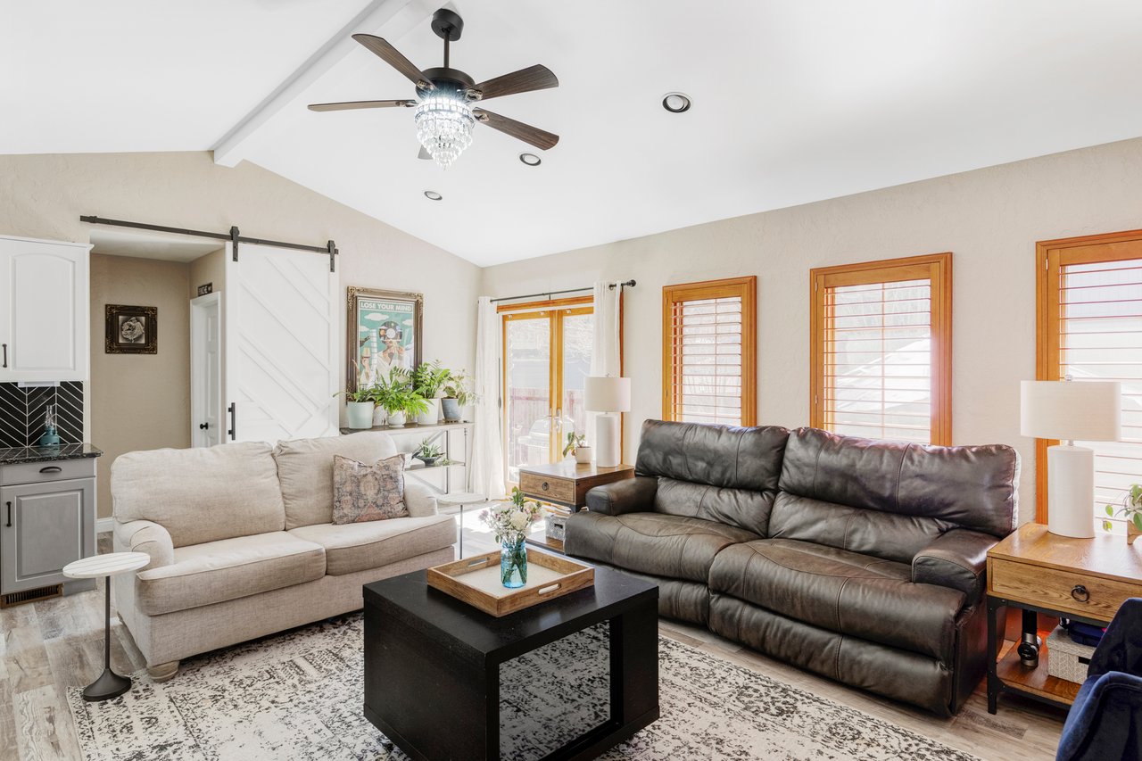 742 N Downing Street