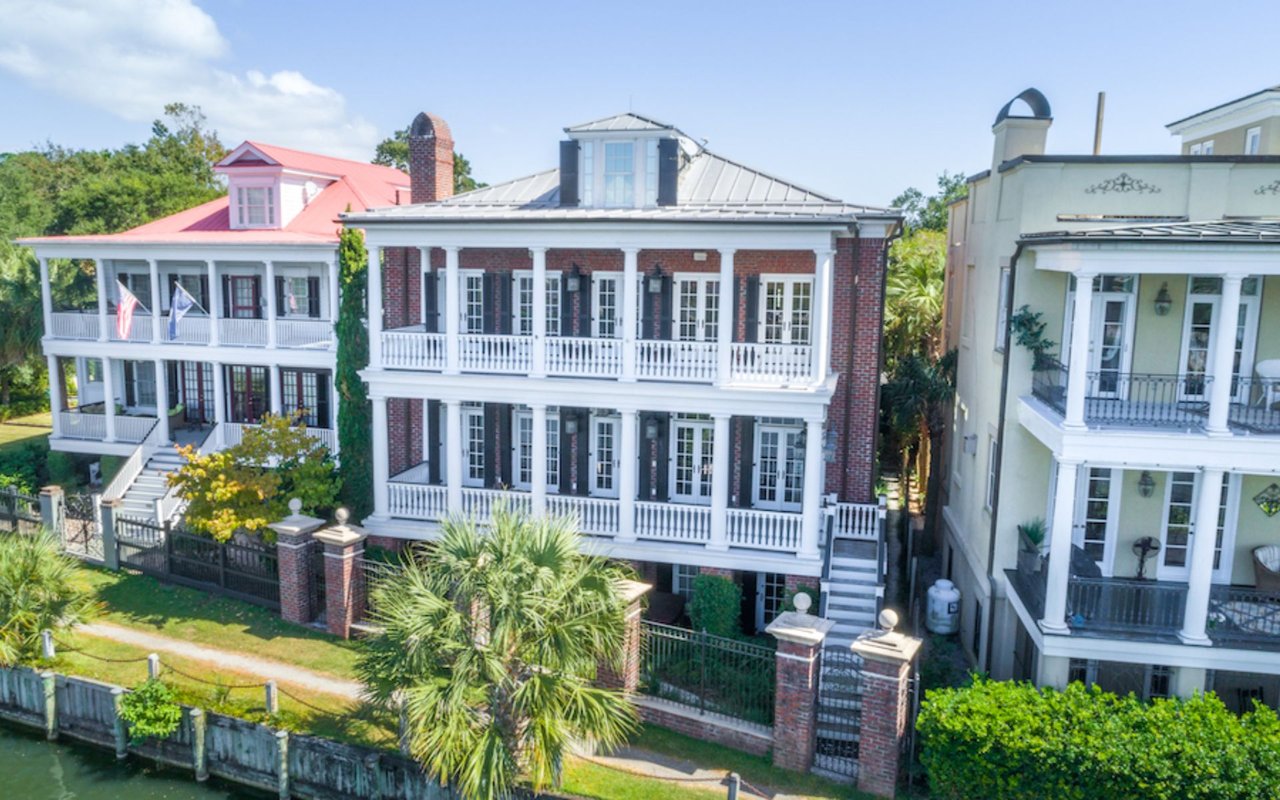 For Sale – I’On Homes