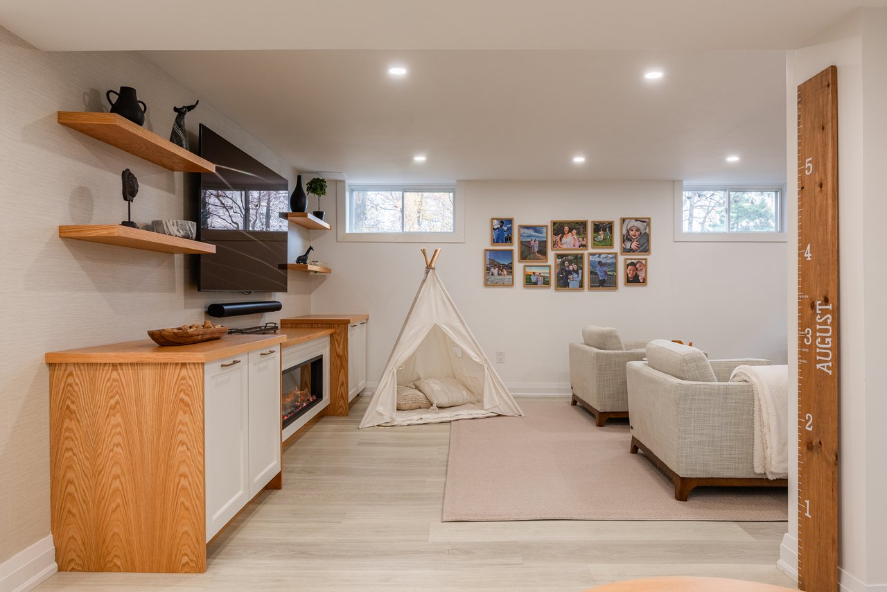 Central Oakville Bungalow