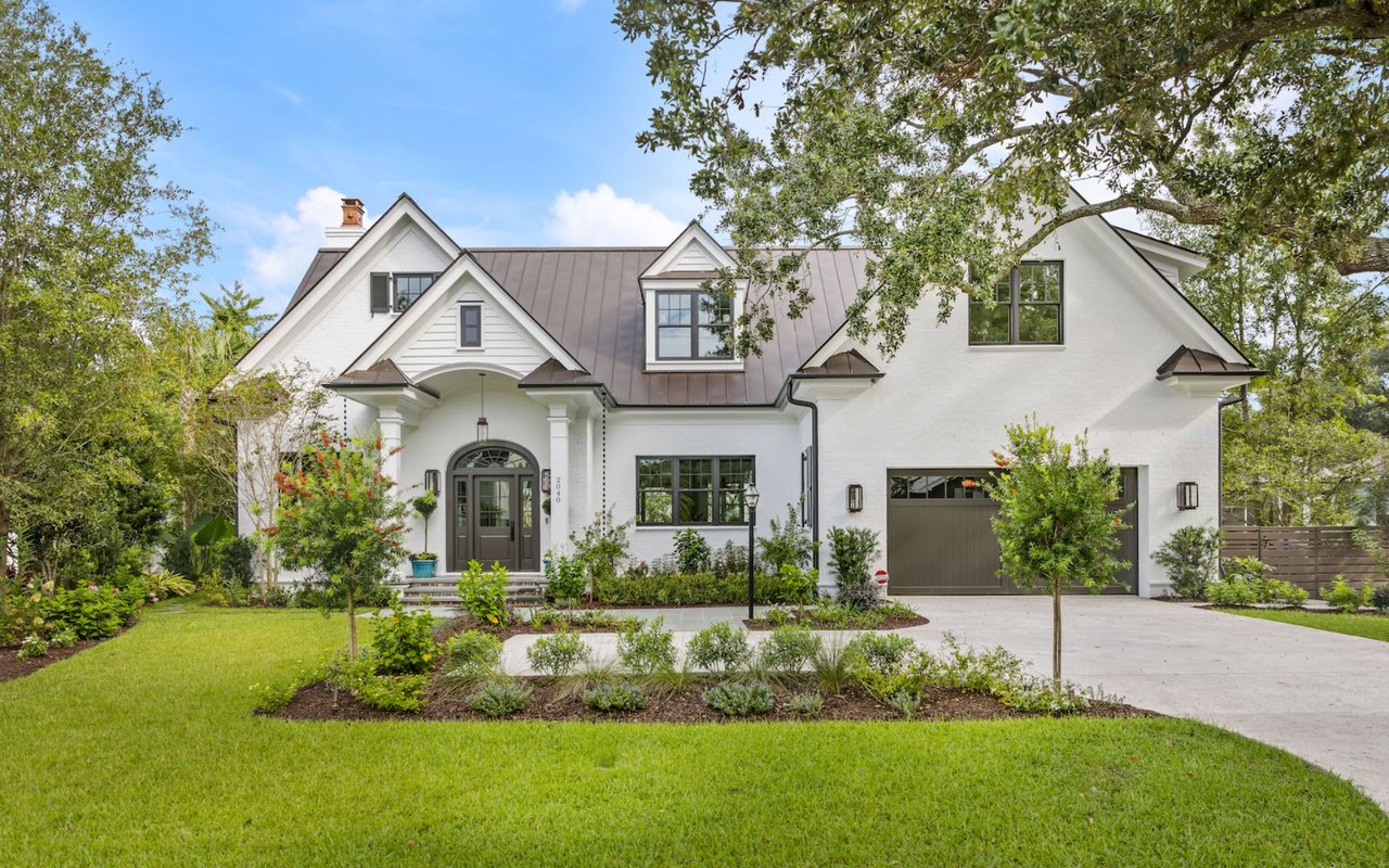 Custom-Built Home in Riverland Terrace – 2040 Coker Avenue