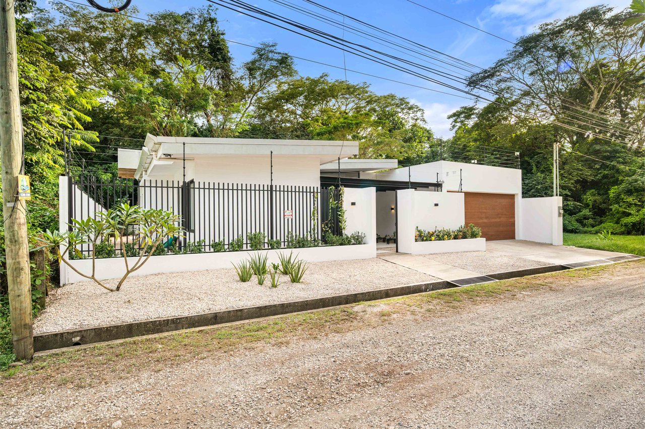 Casa Nala | Stylish Coastal Home With Pool & Privacy Just 600m From Potrero Beach