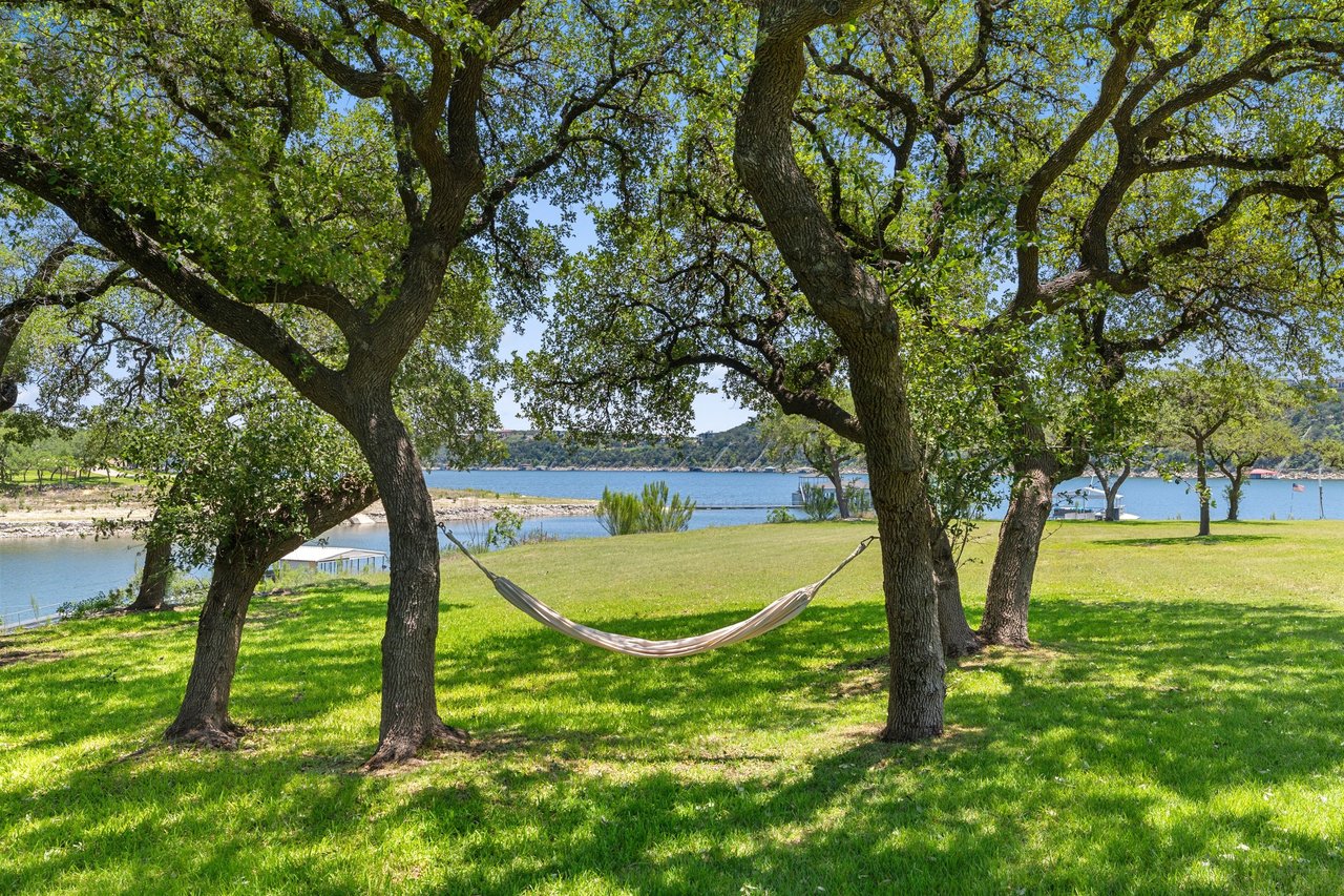 1209 Edgewater Drive