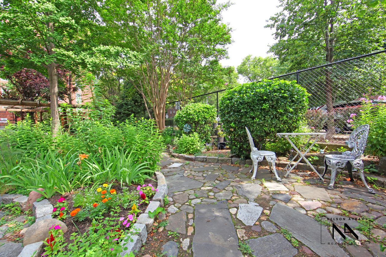 Sunnyside Towers, Sunnyside Gardens