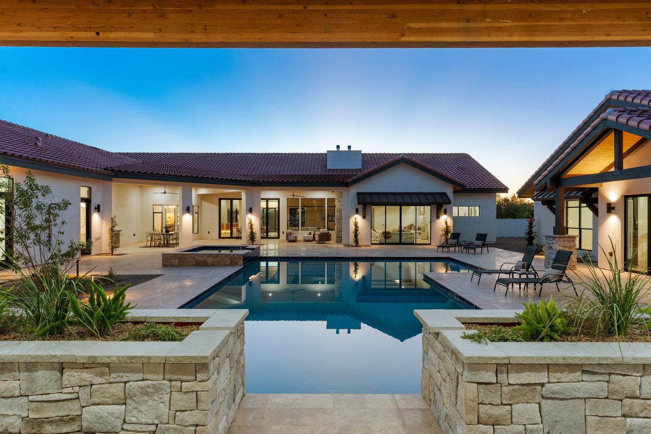 12612 E Mountain View Road