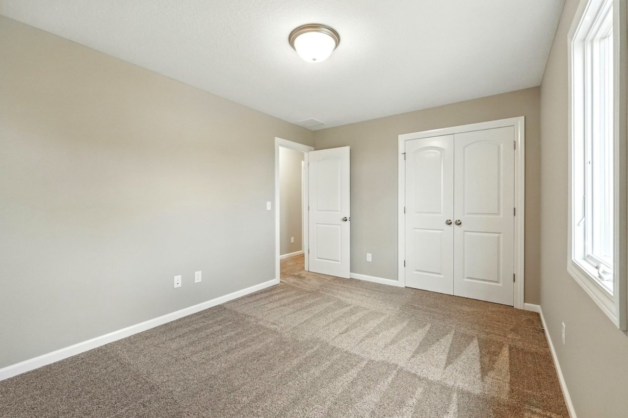 885 Zenos Blvd