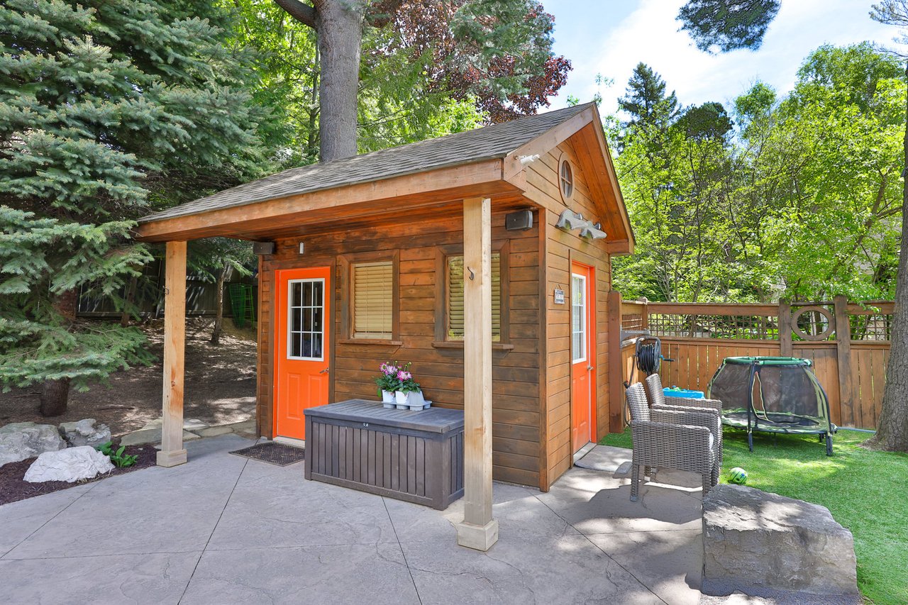 1277 Woodeden Dr