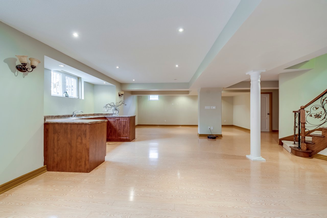 169 Spring Azure Cres