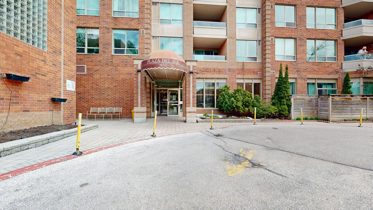 850 Steeles Avenue W Unit: 709