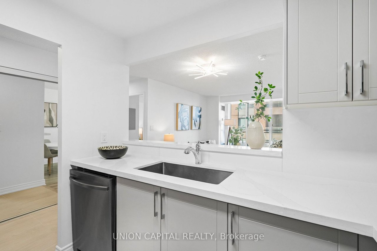 PENTHOUSE LIVING AT YONGE & FINCH