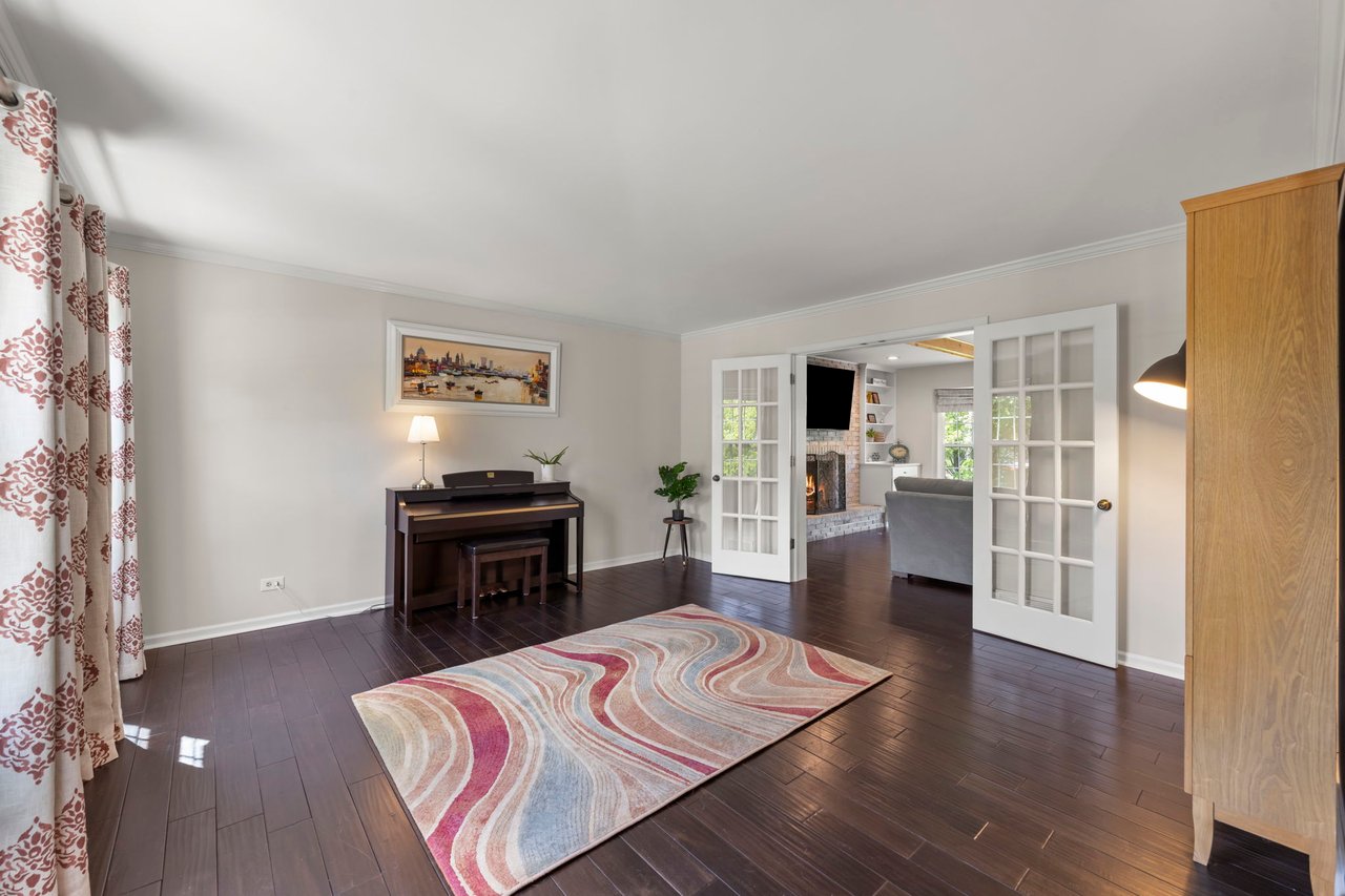 2689 Fox River Ln
