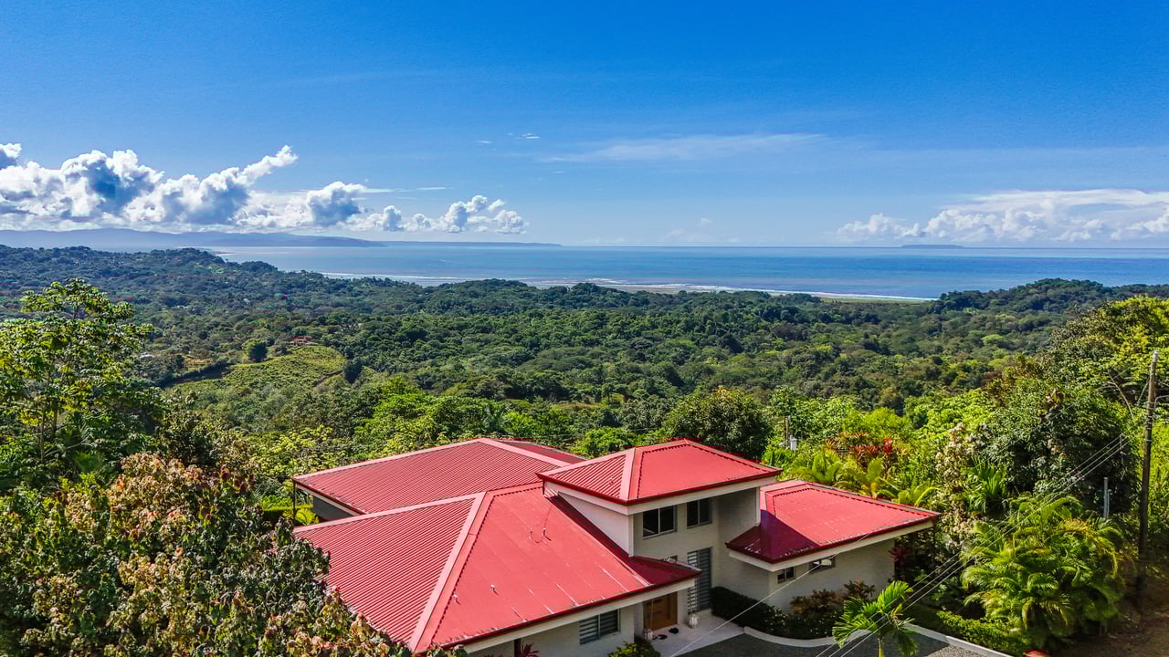 Blue Horizon – luxury ocean-view home in Ojochal, Costa Rica