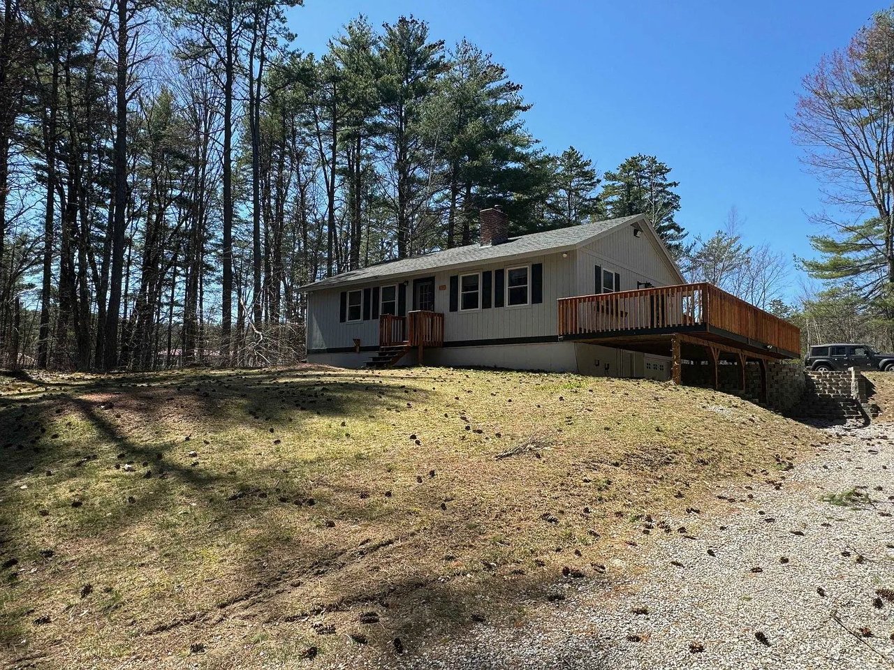 32 Oakwood Dr