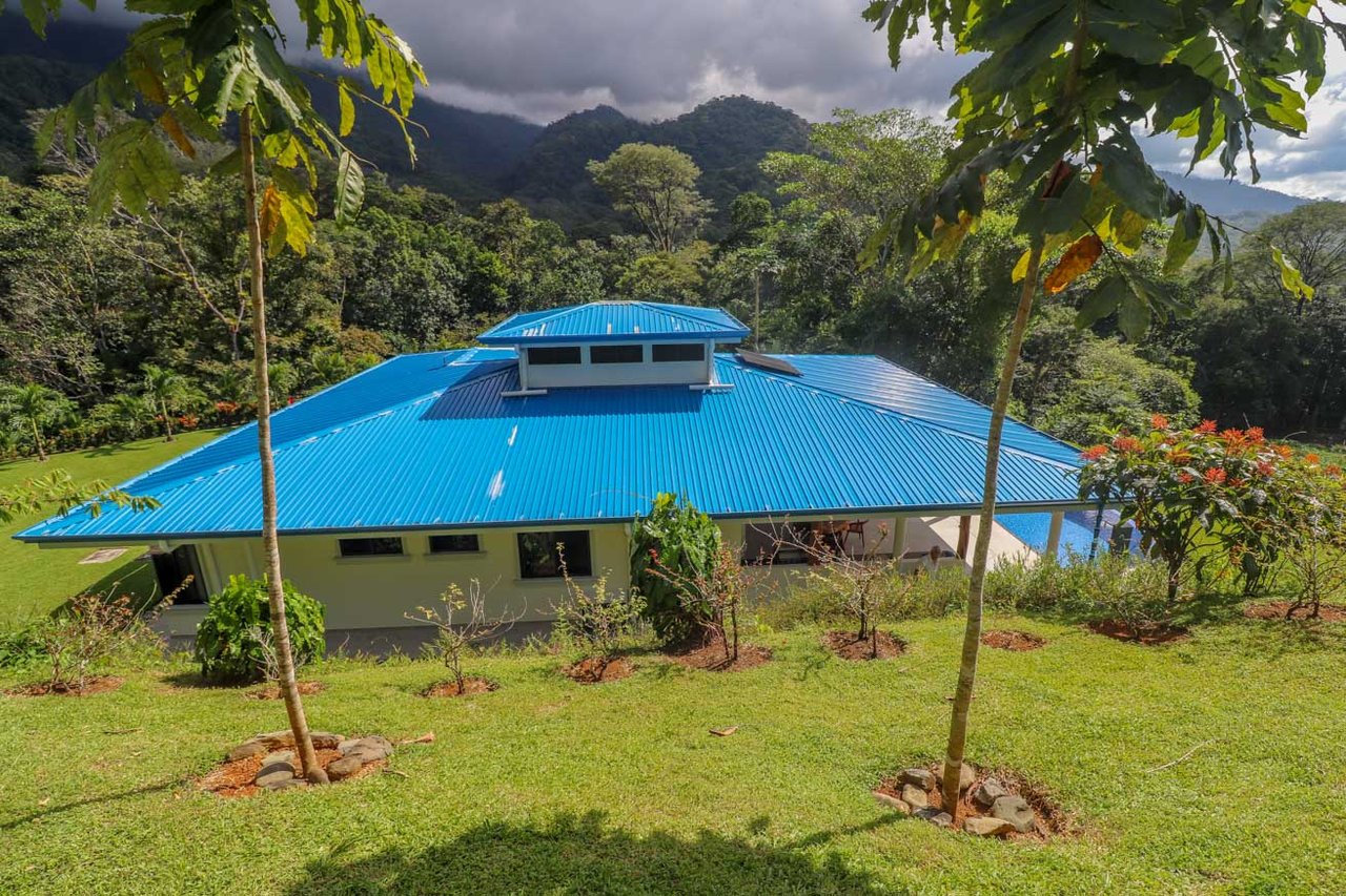 Private 2-Bed Hacienda with Ocean & Mountain Views, Pool & Development Potential in Ojochal