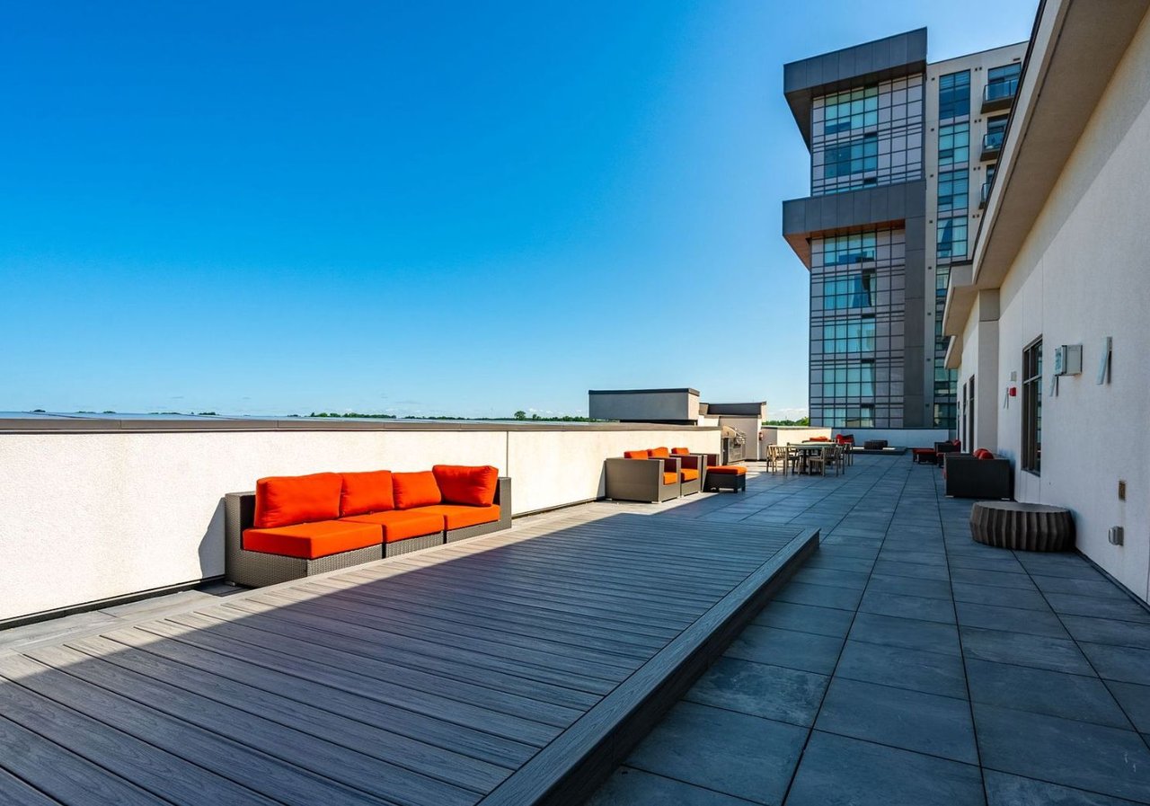 460 Dundas Street E Unit: 121