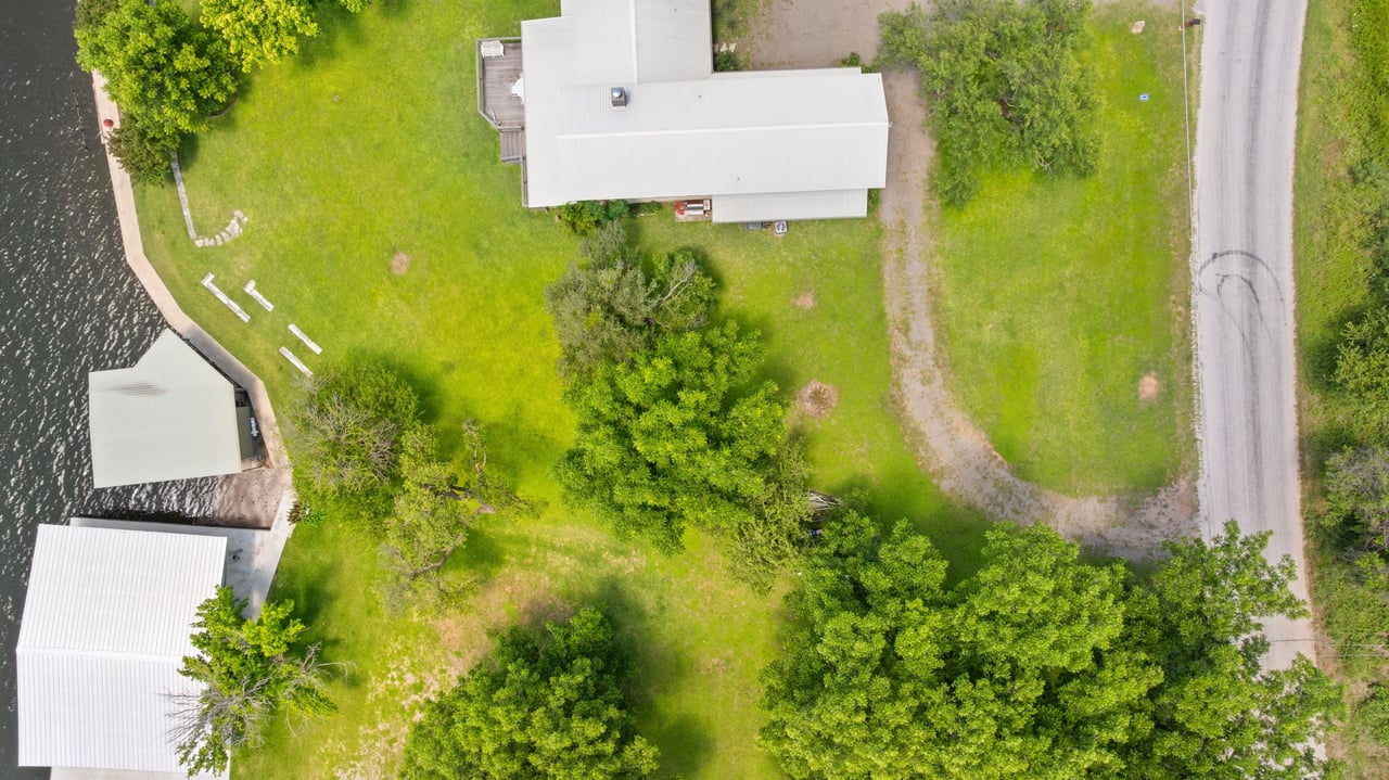 1514 Williams Lakeshore