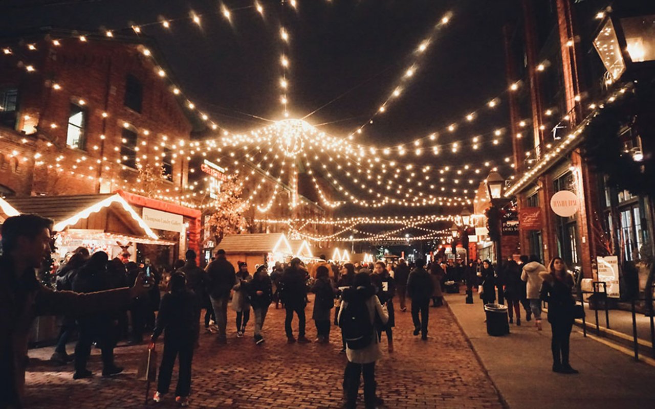 Your Guide to Toronto Christmas Markets and Events