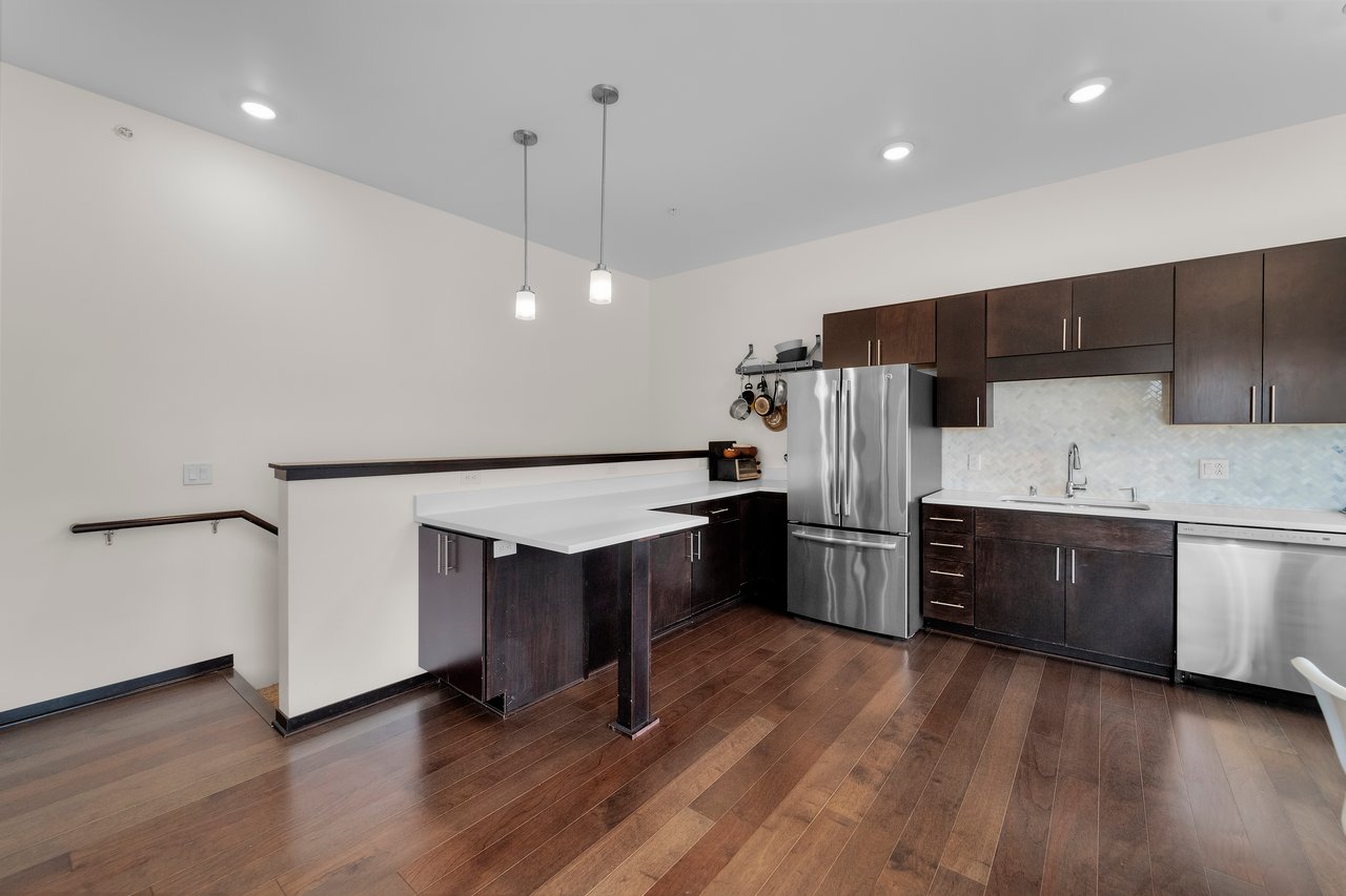 23 N Livingston Street
