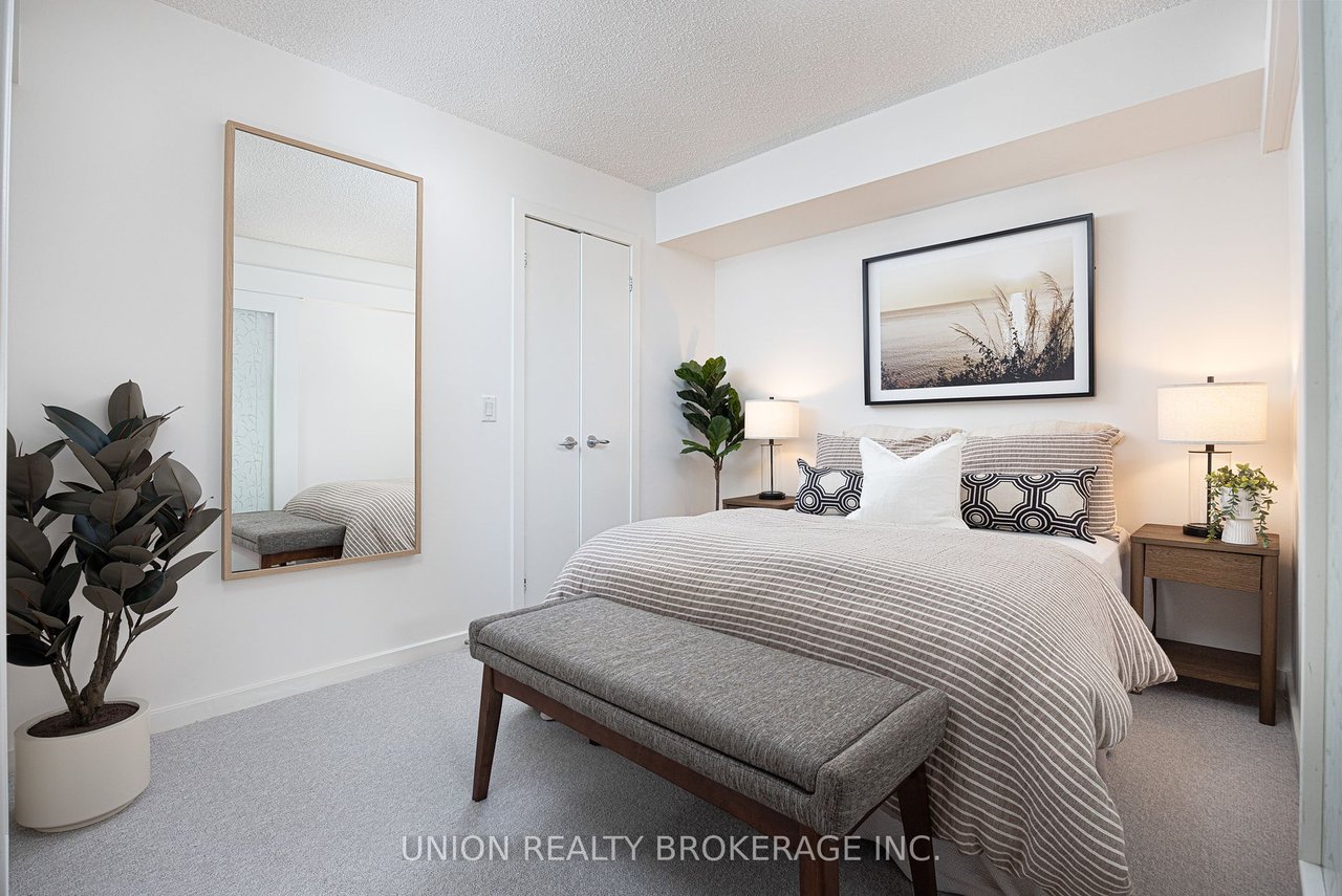 8 York St, Ste 1104