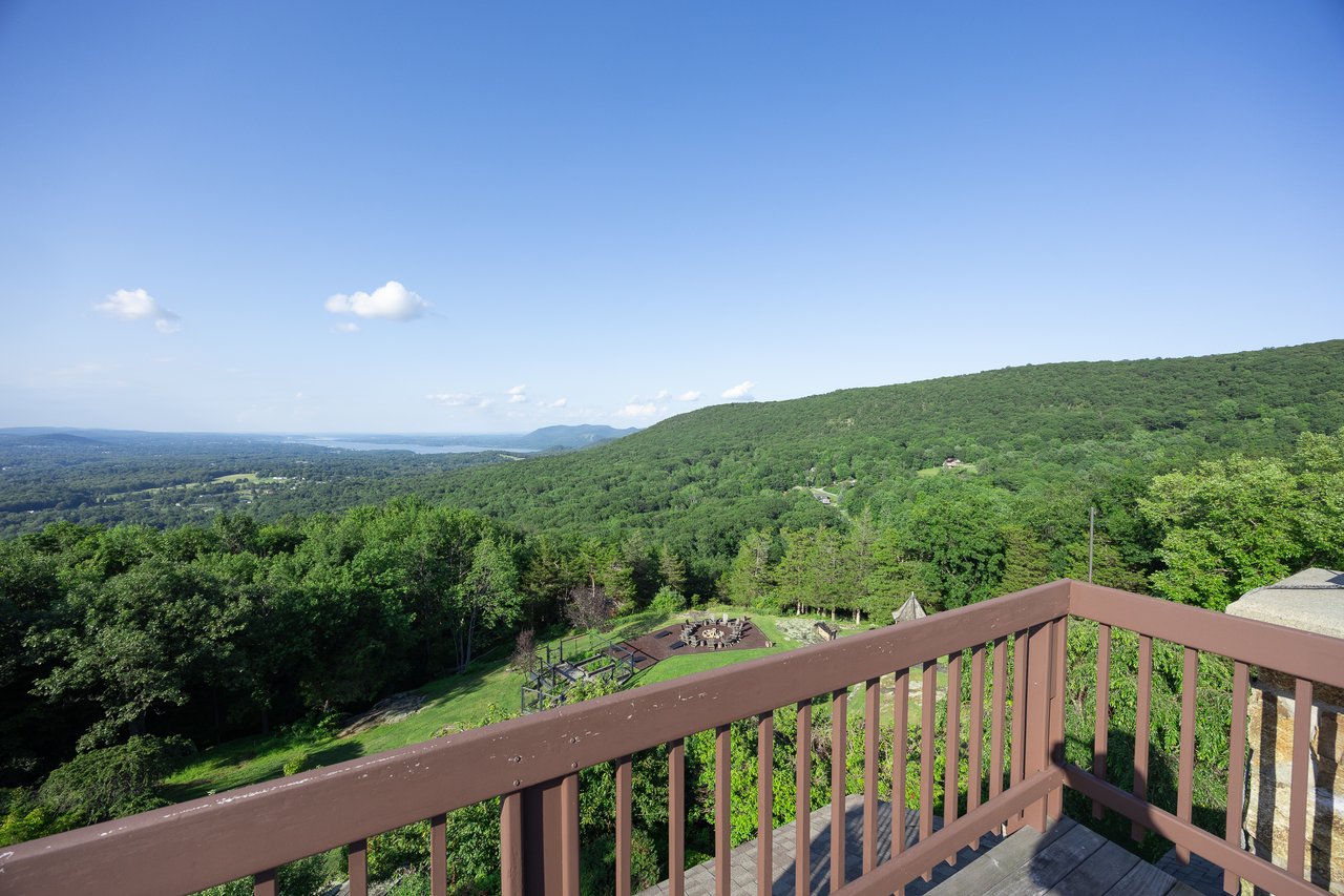 12 Mountain Brook Road