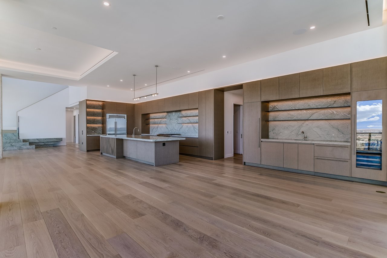 The Modern Penthouse 5502 North