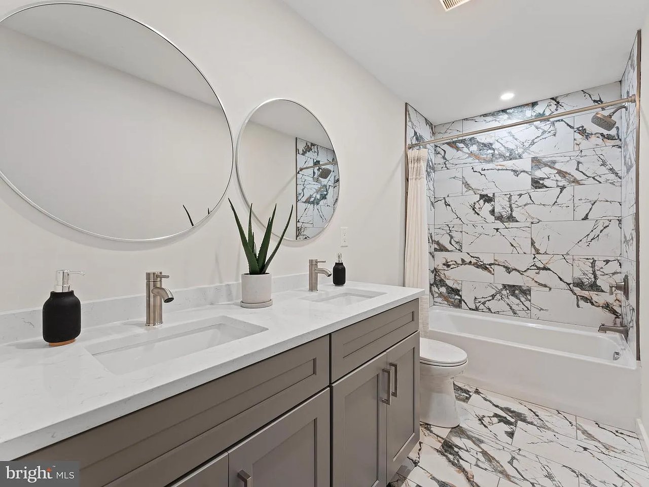 306 Cherry Hill Blvd