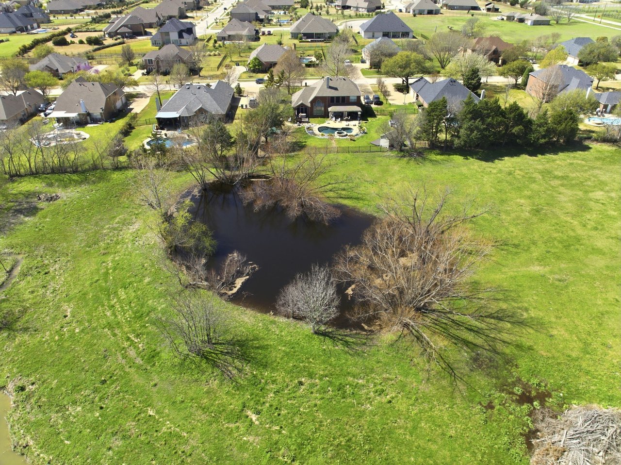 6.15 Acres For Sale in Heath, TX