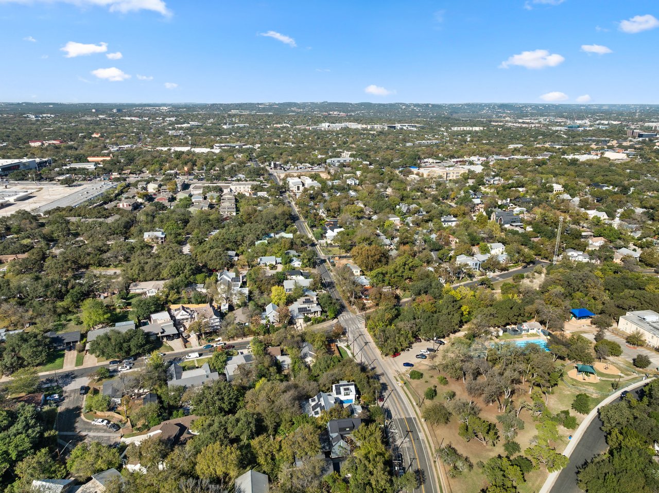 703 E Live Oak ST