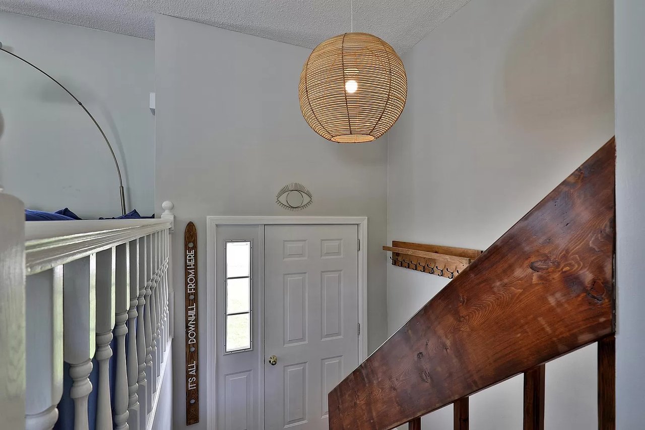 Adorable Split-Level Ludlow Ranch