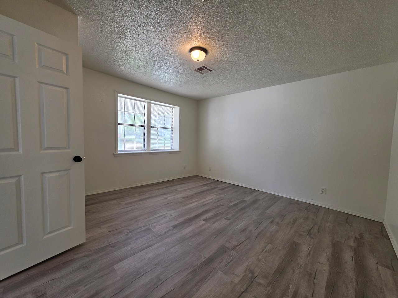 240 S Draper Ave