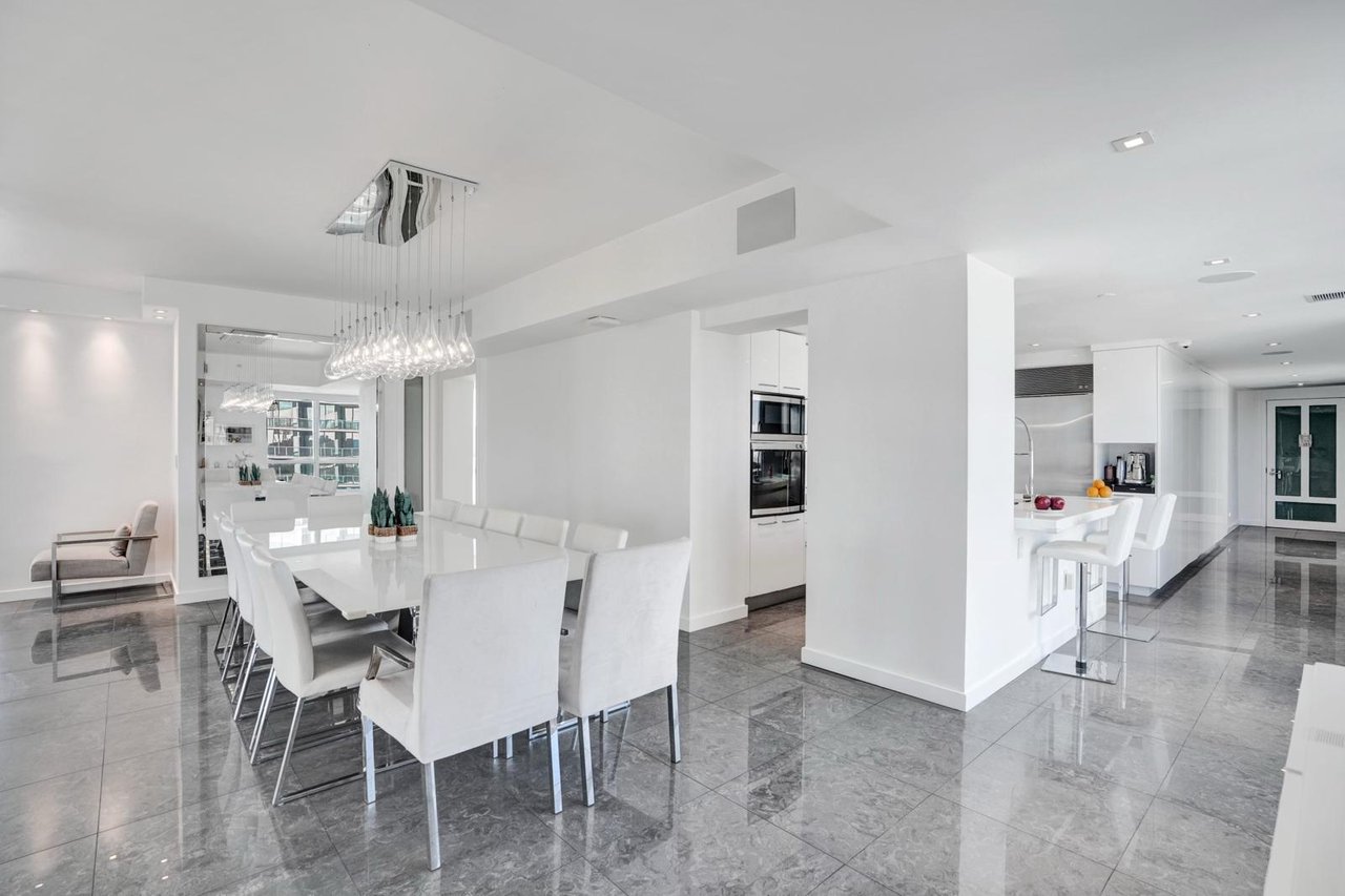 520 WEST AVE #1101