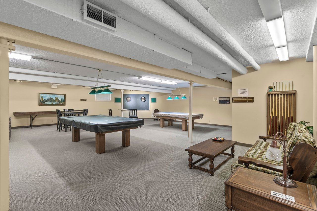 180 Valley Ridge Heights NW