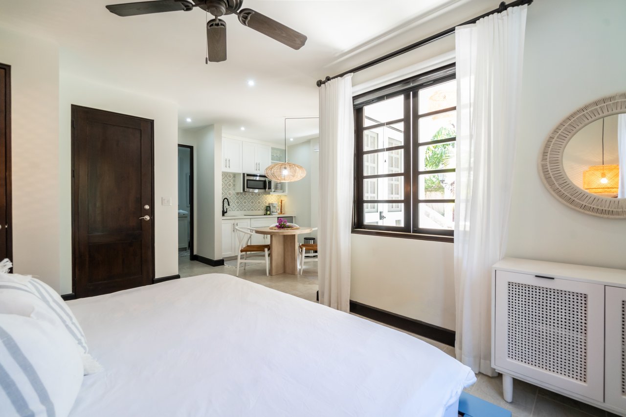 18 Calle La Ronda | Where Everyday Feels Like a Holiday