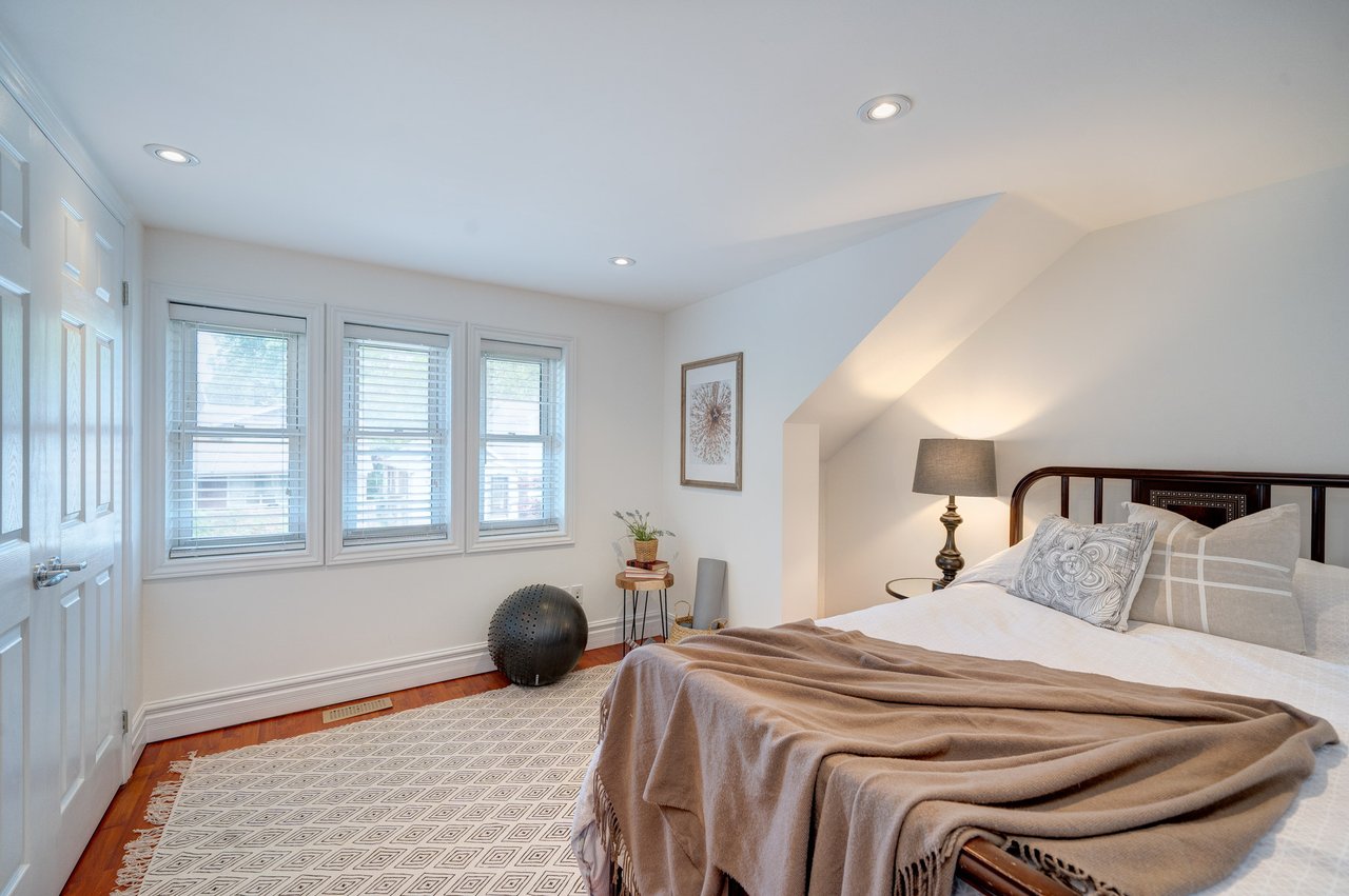 20 Roosevelt Rd