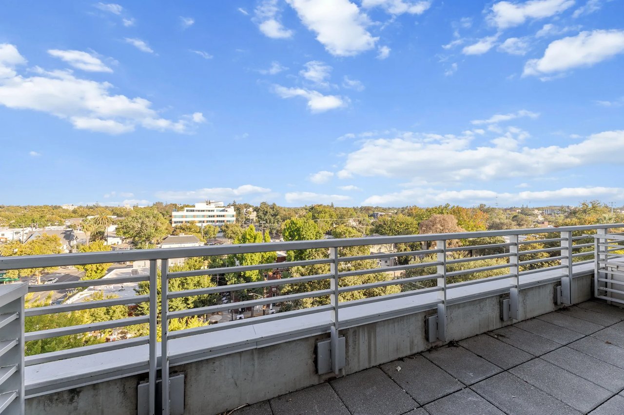 1818 L St #807