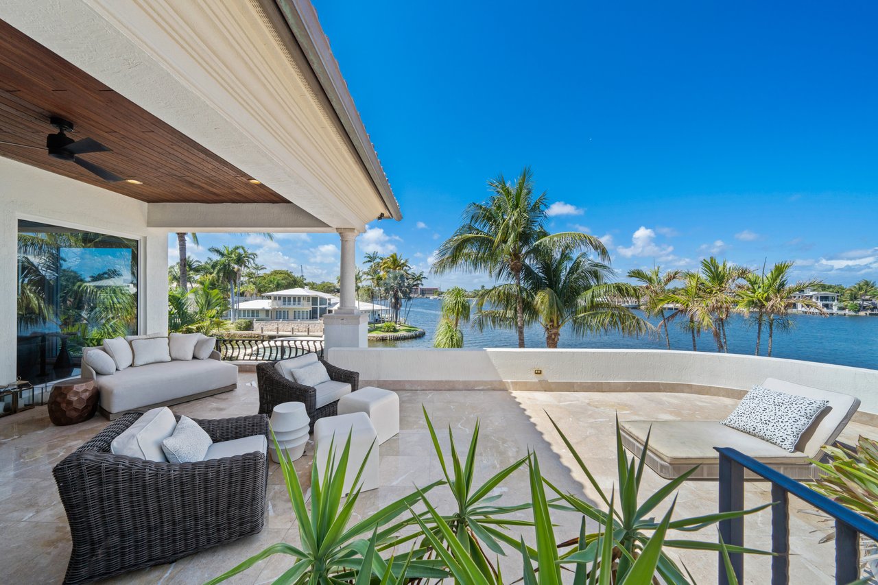 2593 SE 8th St, Pompano Beach, FL 33062