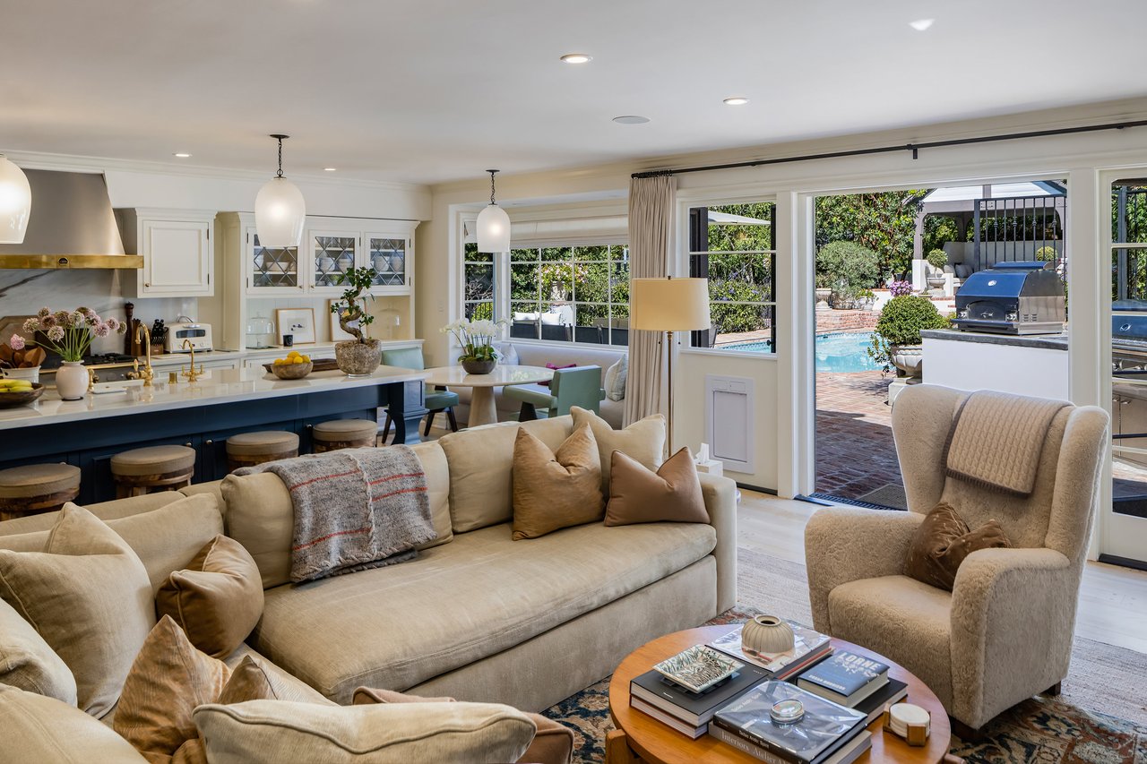 9541 Heather Rd, Beverly Hills