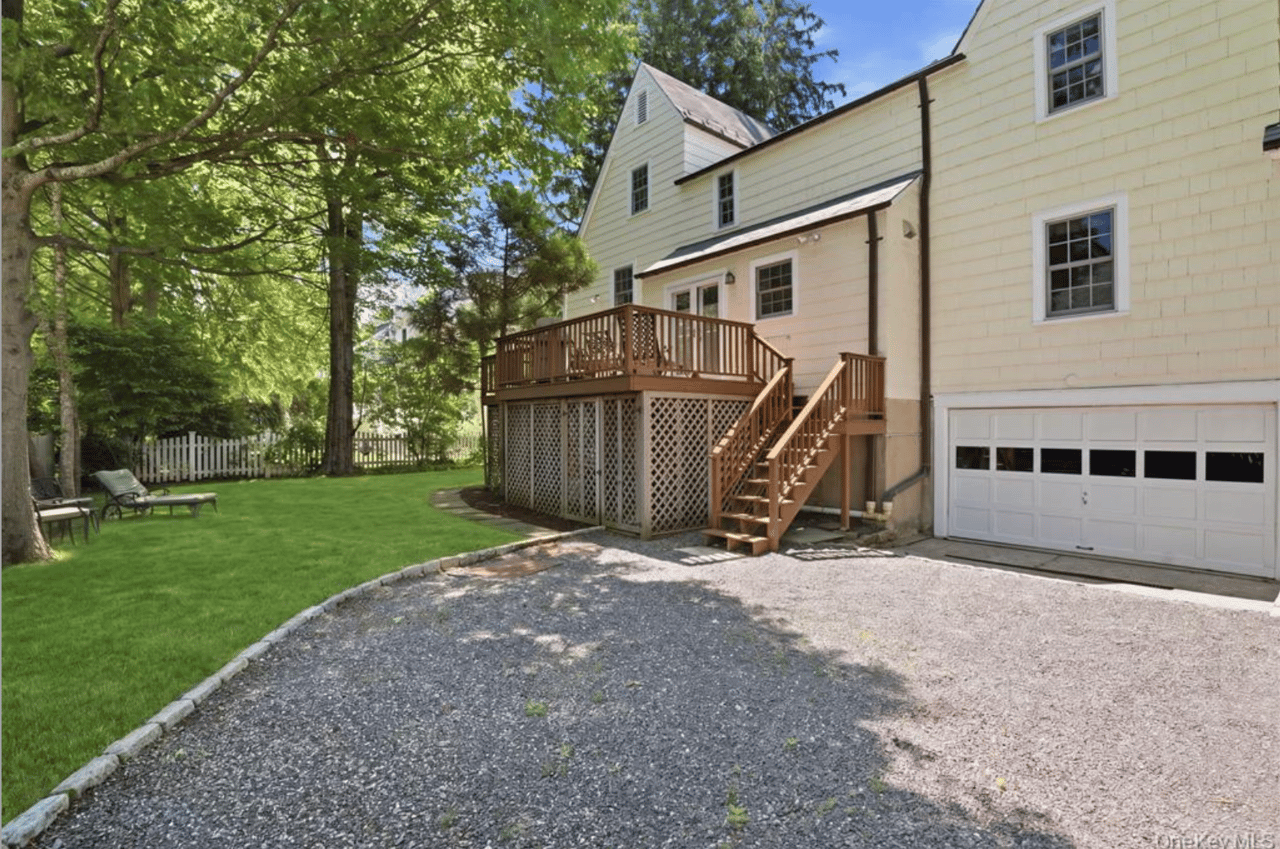 69 Tunstall Road, Scarsdale, New York 10583